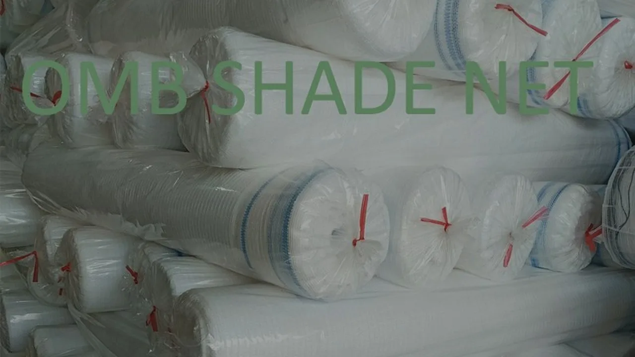 HDPE netting weave detail showing UV-stabilized yarn